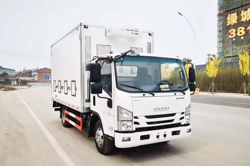 五十鈴4.2米雛禽運輸車（雞苗運輸車）